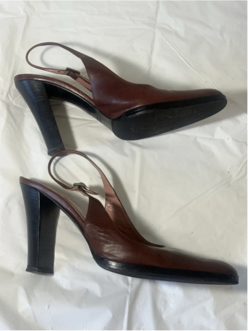 GUCCI Slingback Heels Closed Toe Brown Leather Shoes Sandals US 7 EU 37 C